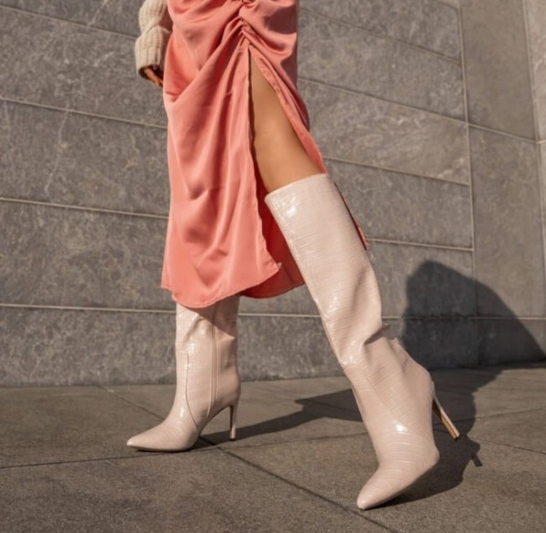 boot trends skinny-heeled